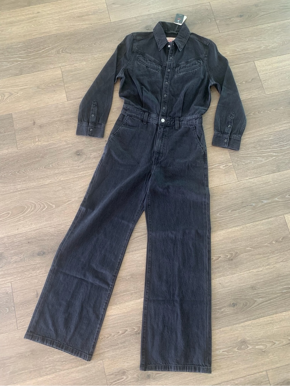Levi’s Rinoa Wide-Leg Long Sleeve Black Denim Jean Boiler Jumpsuit NWT - Picture 2 of 4